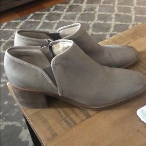 Caslon Gray Short Booties